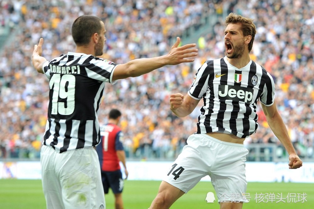 14, 尤文铁卫乌龙送礼遭球迷诟病  