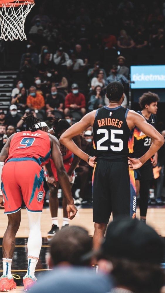  太阳队十二连胜创队史新纪录  